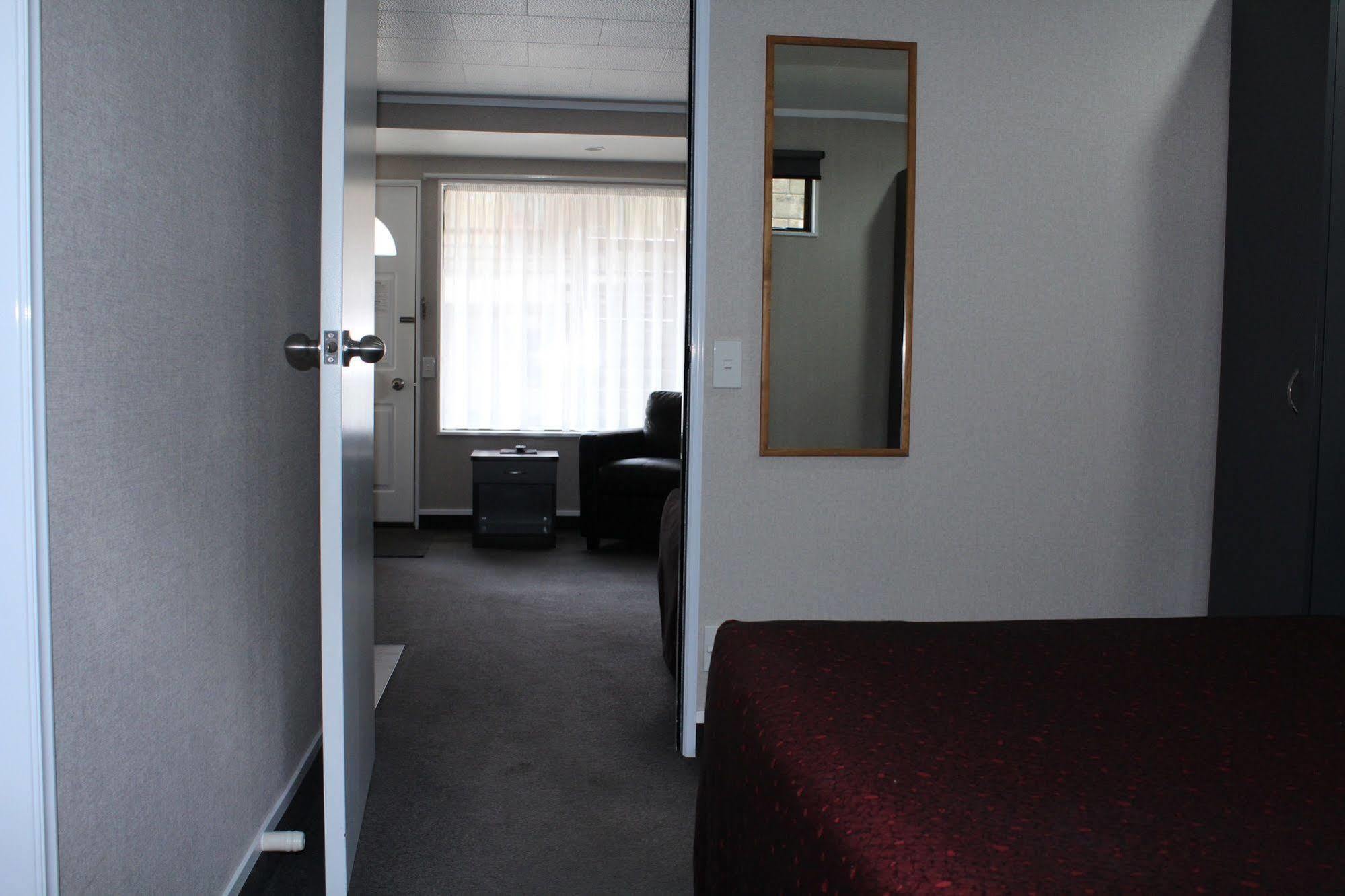 Rose City Motel Palmerston North Buitenkant foto