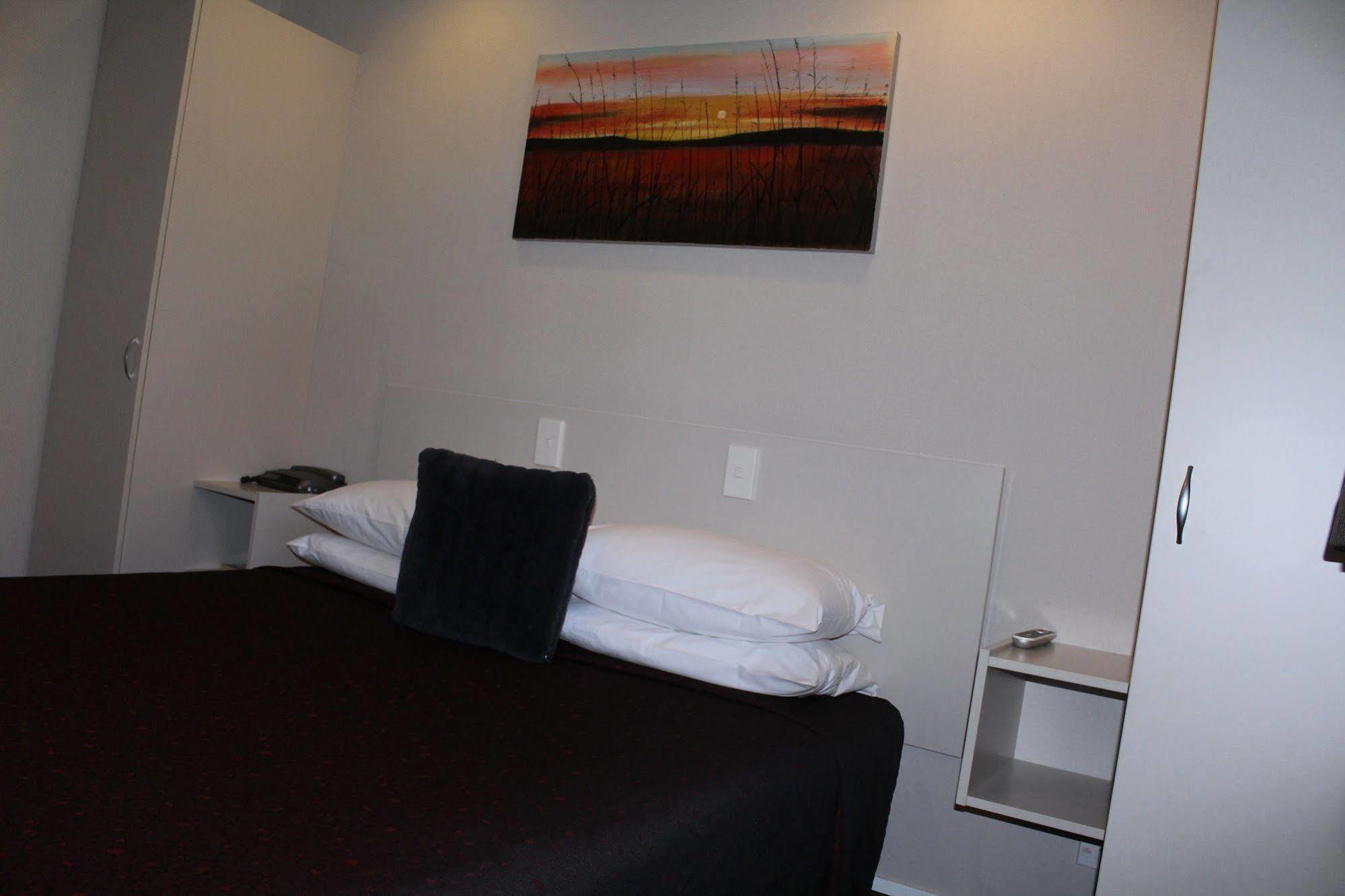 Rose City Motel Palmerston North Buitenkant foto